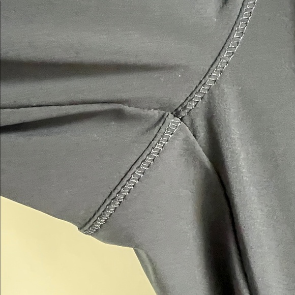 Lululemon Runderful Pant - Picture 4 of 10